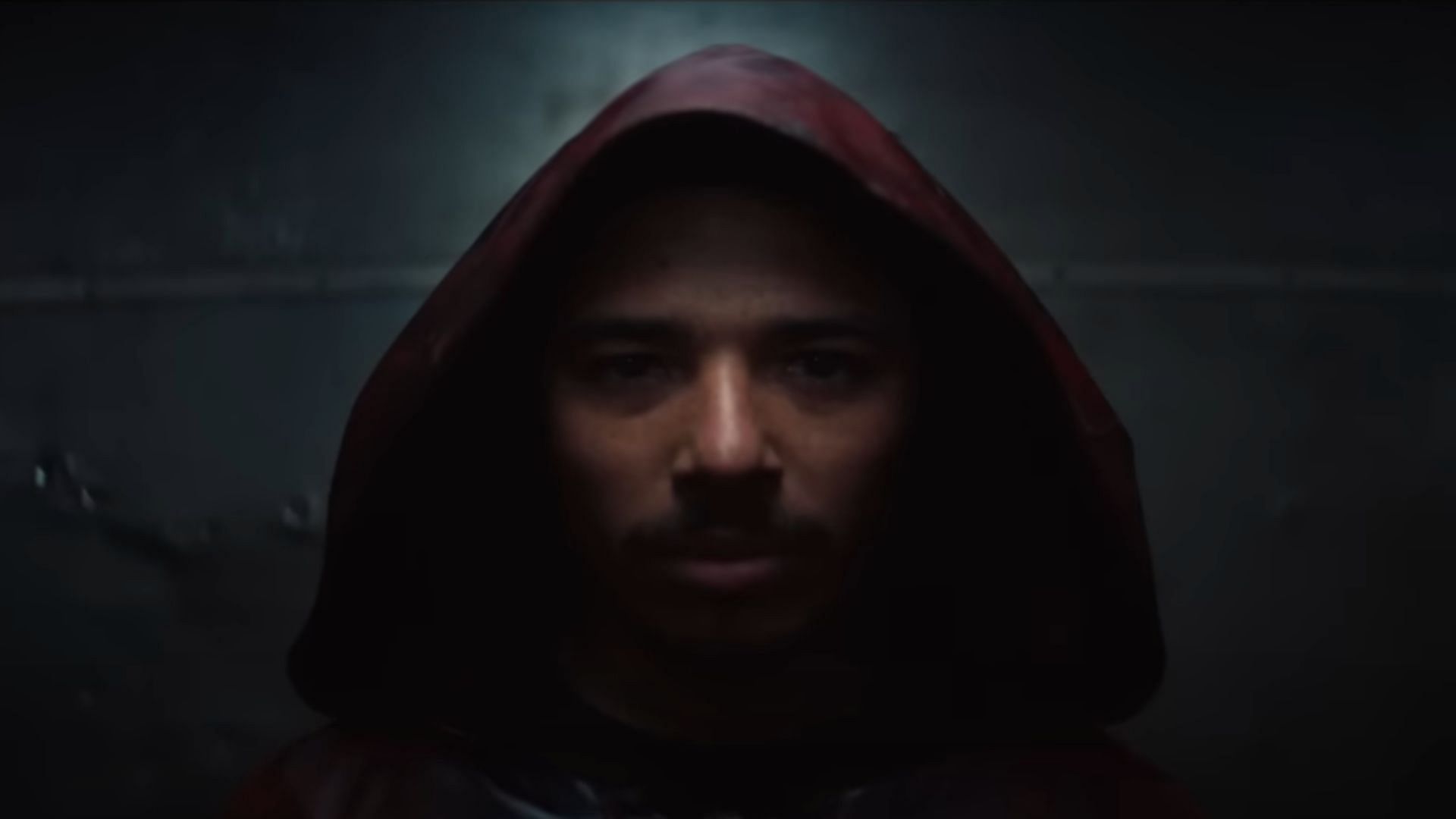 Peter's hood is on Riri's suit in the end (Image via YouTube/Marvel Entertainment)